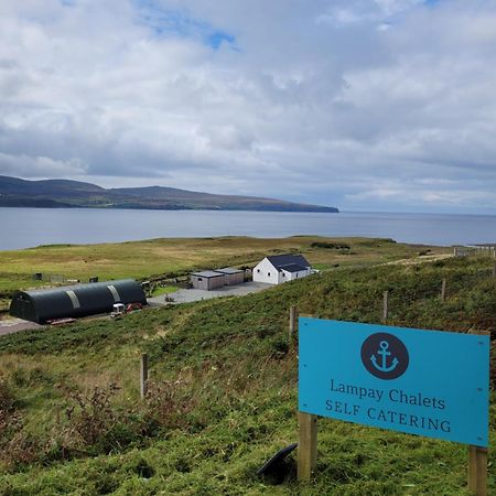 Lampay Chalets Dunvegan  Exterior photo