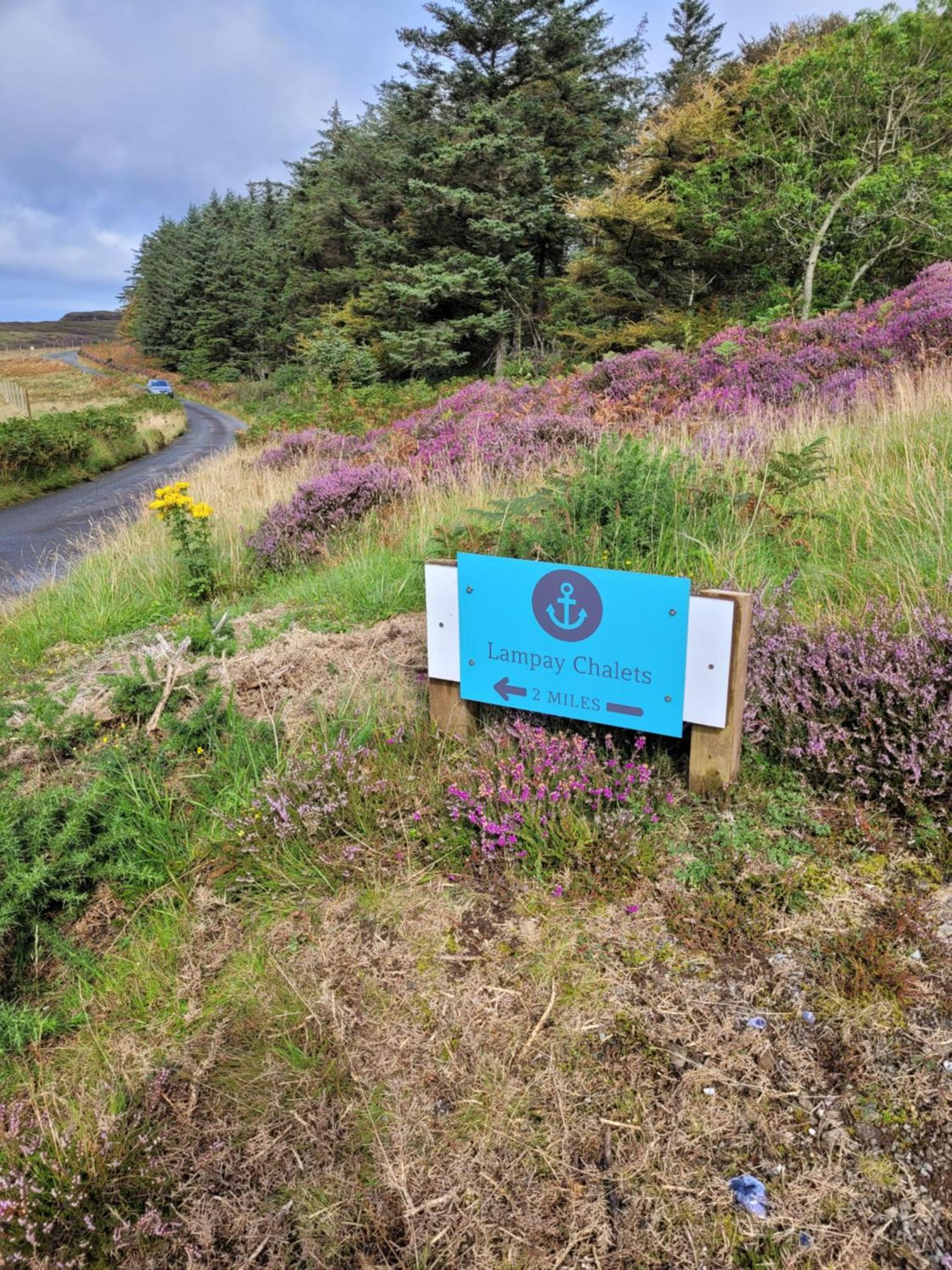 Lampay Chalets Dunvegan  Exterior photo
